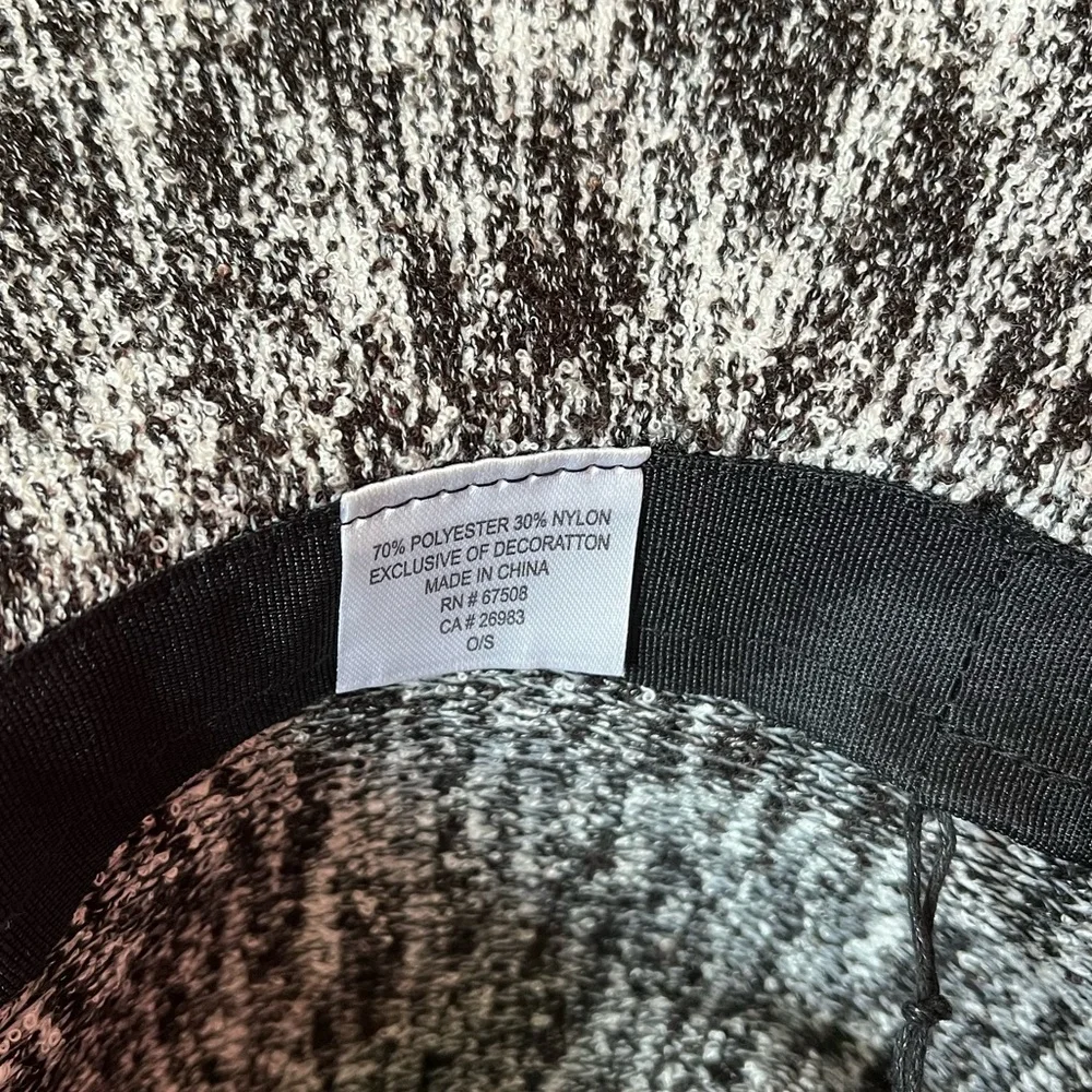 Like new - Structured Knit Hat Sun Hat Panama Hat - black white